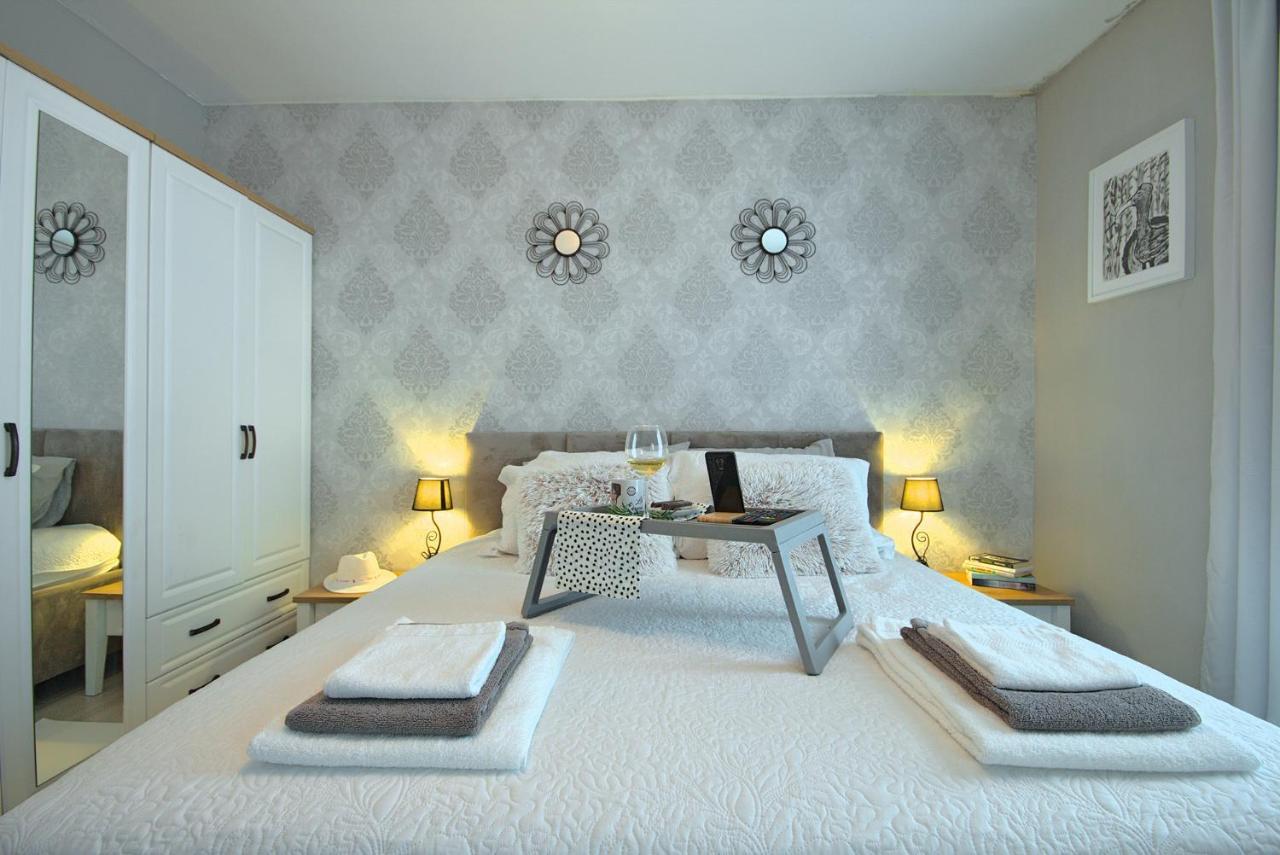 App Enterprise Umag Apartment Luaran gambar