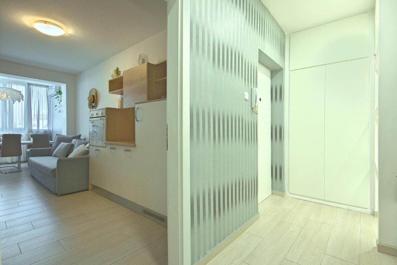 App Enterprise Umag Apartment Luaran gambar